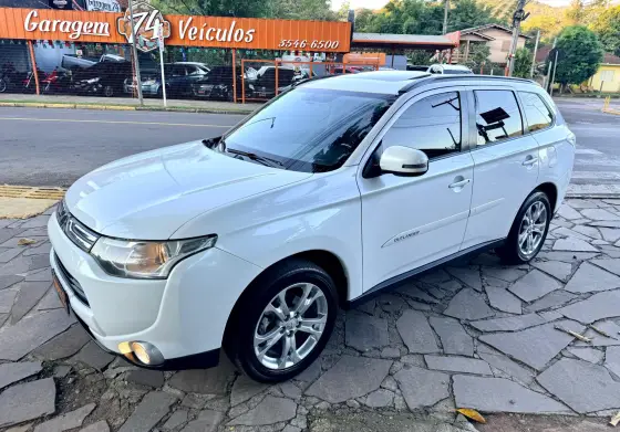 MITSUBISHI OUTLANDER 2.0 16V GASOLINA 4P AUTOMÁTICO MITSUBISHI OUTLANDER 2.0 16V GASOLINA 4P AUTOMÁTICO