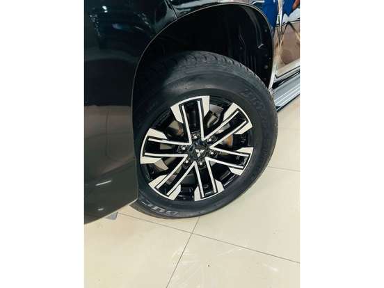 MITSUBISHI-PAJERO SPORT-2022