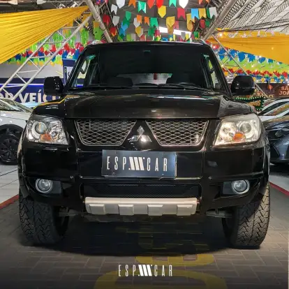 MITSUBISHI-PAJERO TR4-2.0 4X2 16V 140CV FLEX 4P AUTOMÁTICO MITSUBISHI-PAJERO TR4-2014