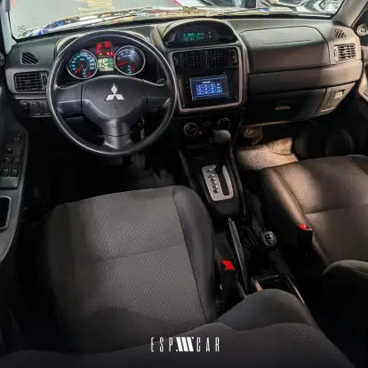 MITSUBISHI-PAJERO TR4-2.0 4X2 16V 140CV FLEX 4P AUTOMÁTICO MITSUBISHI-PAJERO TR4-2014