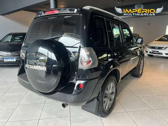 MITSUBISHI-PAJERO TR4-2.0 4X2 16V 140CV FLEX 4P AUTOMÁTICO MITSUBISHI-PAJERO TR4-2014