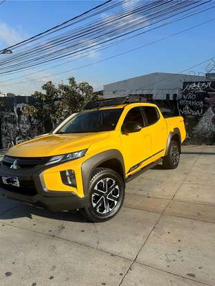 MITSUBISHI-L200 TRITON-2023