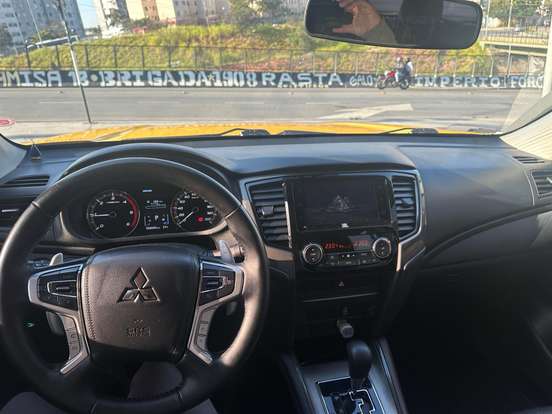 MITSUBISHI-L200 TRITON-2023