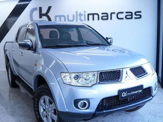 MITSUBISHI-L200 TRITON-3.5 HPE 4X4 CD V6 24V FLEX 4P AUTOMÁTICO MITSUBISHI-L200 TRITON-2012