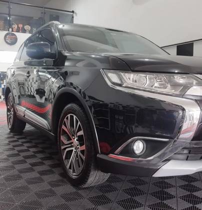 MITSUBISHI OUTLANDER 2.0 COMFORT 16V GASOLINA 4P AUTOMÁTICO