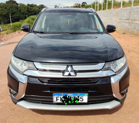 MITSUBISHI-OUTLANDER-2017