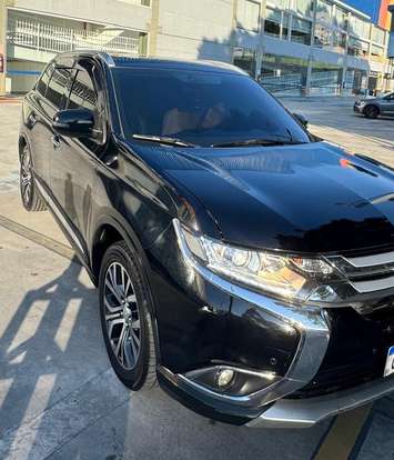 MITSUBISHI-OUTLANDER-3.0 GT 4X4 V6 24V GASOLINA 4P AUTOMÁTICO MITSUBISHI-OUTLANDER-2014