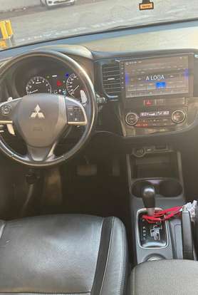 MITSUBISHI-OUTLANDER-2014