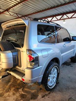 MITSUBISHI-PAJERO FULL-3.8 HPE 4X4 V6 24V GASOLINA 2P AUTOMÁTICO MITSUBISHI-PAJERO FULL-2011