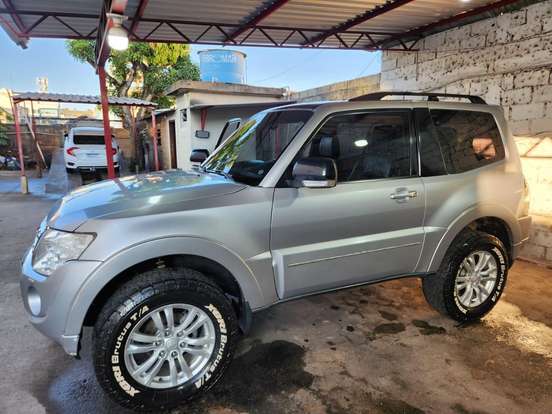 MITSUBISHI-PAJERO FULL-3.8 HPE 4X4 V6 24V GASOLINA 2P AUTOMÁTICO MITSUBISHI-PAJERO FULL-2011