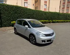 NISSAN TIIDA 1.8 S 16V GASOLINA 4P AUTOMÁTICO NISSAN TIIDA 1.8 S 16V GASOLINA 4P AUTOMÁTICO