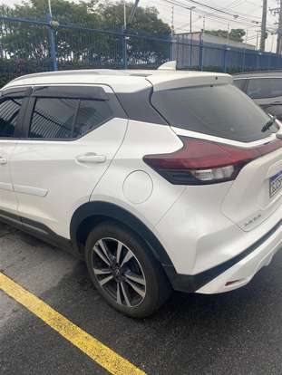 NISSAN-KICKS-2022