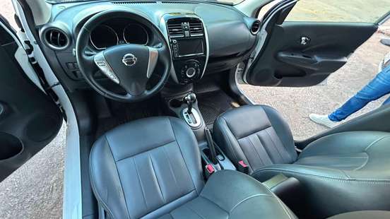 NISSAN-VERSA-2019