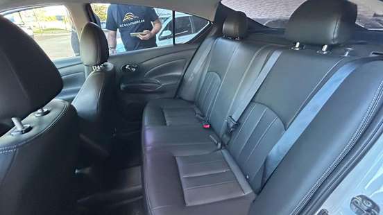 NISSAN-VERSA-2019
