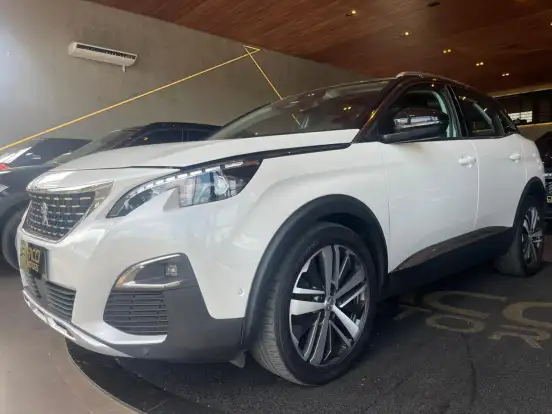 PEUGEOT-3008-2018
