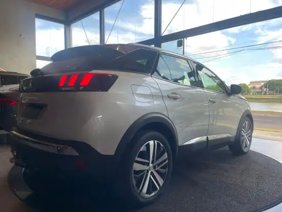 PEUGEOT-3008-1.6 GRIFFE THP 16V GASOLINA 4P AUTOMÁTICO PEUGEOT-3008-2018