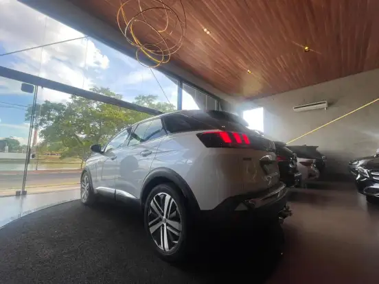 PEUGEOT-3008-1.6 GRIFFE THP 16V GASOLINA 4P AUTOMÁTICO PEUGEOT-3008-2018