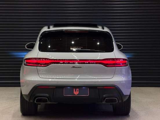 PORSCHE-MACAN-2024