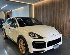 PORSCHE CAYENNE 3.0 V6 E-HYBRID COUPÉ AWD TIPTRONIC S PORSCHE CAYENNE 3.0 V6 E-HYBRID COUPÉ AWD TIPTRONIC S