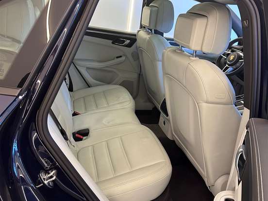 PORSCHE-MACAN-2.0 16V GASOLINA 4P AUTOMÁTICO PORSCHE-MACAN-2021