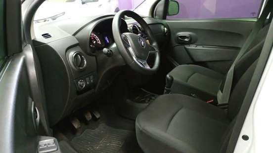 RENAULT-KANGOO-2025