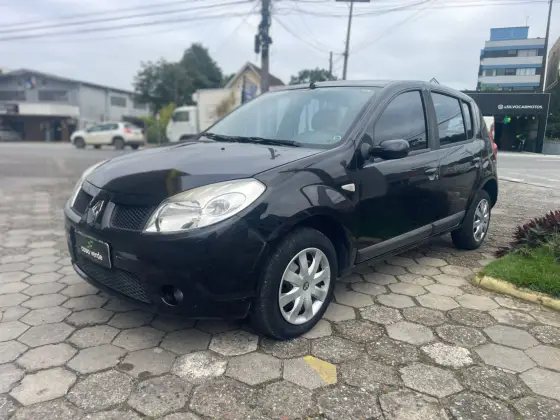 RENAULT SANDERO 1.6 PRIVILÉGE 16V FLEX 4P MANUAL RENAULT SANDERO 1.6 PRIVILÉGE 16V FLEX 4P MANUAL