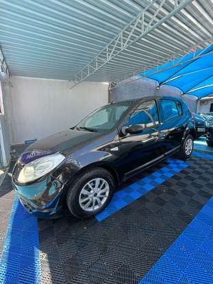RENAULT-SANDERO-2008
