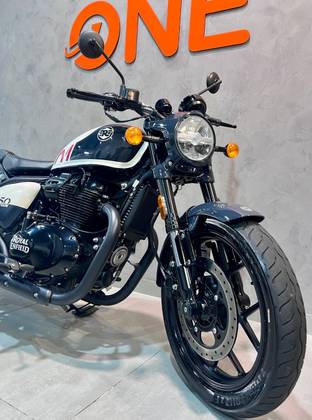 ROYAL ENFIELD SHOTGUN 650 STENCIL WHITE 