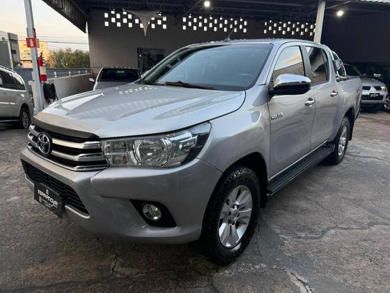 TOYOTA HILUX 2018 2.8 NARROW 4X4 CD 16V DIESEL 4P MANUAL