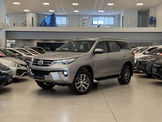 TOYOTA HILUX 2018 2.8 SRX 4X4 CD 16V DIESEL 4P AUTOMATIC