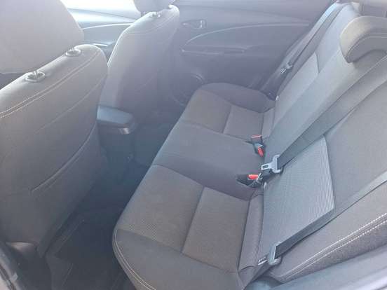TOYOTA-YARIS-2024