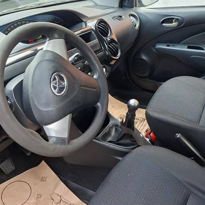 /en/city/cate-car-used-car/toyota-etios-2014-1-3-x-16v-flex-4p-manual-48561998022182912/-3