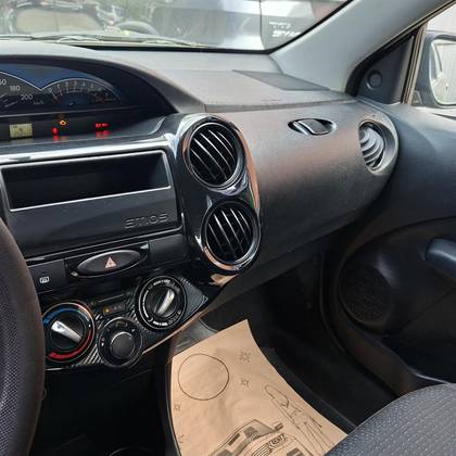 /en/city/cate-car-used-car/toyota-etios-2014-1-3-x-16v-flex-4p-manual-48561998022182912/-4