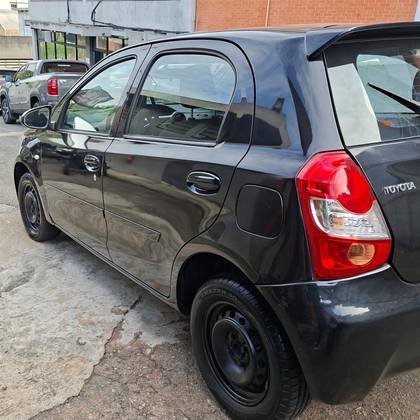 /en/city/cate-car-used-car/toyota-etios-2014-1-3-x-16v-flex-4p-manual-48561998022182912/-8