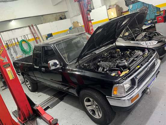 TOYOTA-HILUX-1994
