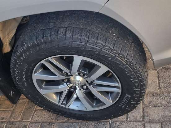 TOYOTA-HILUX-2.8 STD 4X4 CD 16V DIESEL 4P MANUAL TOYOTA-HILUX-2017