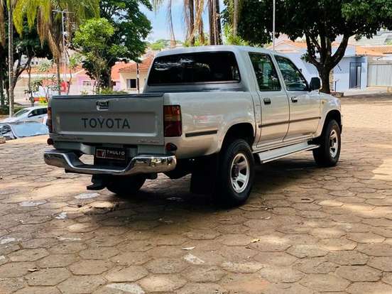 TOYOTA-HILUX-3.0 SR 4X4 CD 8V TURBO DIESEL 4P MANUAL TOYOTA-HILUX-2002