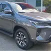 TOYOTA HILUX SW4 2.8 D-4D TURBO DIESEL SRX PLATINUM 7L 4X4 AUTOMÁTICO TOYOTA HILUX SW4 2.8 D-4D TURBO DIESEL SRX PLATINUM 7L 4X4 AUTOMÁTICO