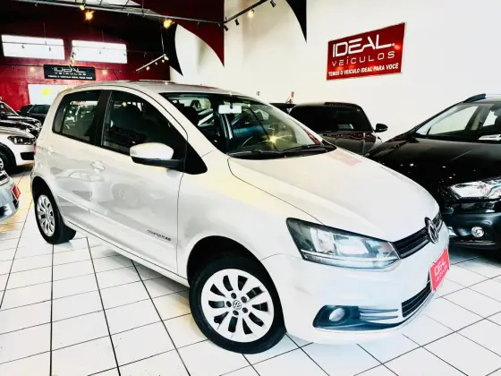 VOLKSWAGEN FOX 1.0 MPI COMFORTLINE 12V FLEX 4P MANUAL VOLKSWAGEN FOX 1.0 MPI COMFORTLINE 12V FLEX 4P MANUAL