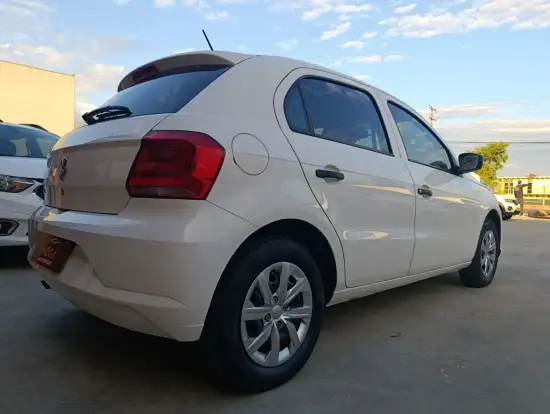 VOLKSWAGEN-GOL-2022