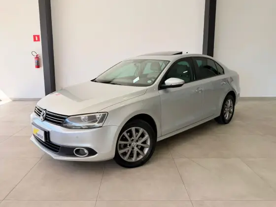 VOLKSWAGEN JETTA 2.0 COMFORTLINE FLEX 4P TIPTRONIC VOLKSWAGEN JETTA 2.0 COMFORTLINE FLEX 4P TIPTRONIC