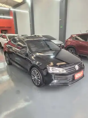 VOLKSWAGEN-JETTA-2015