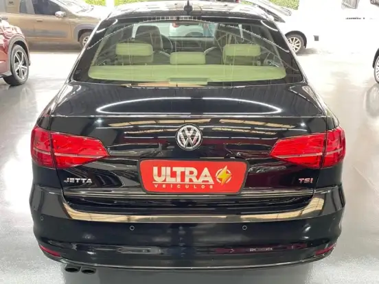 VOLKSWAGEN-JETTA-2.0 TSI HIGHLINE 211CV GASOLINA 4P TIPTRONIC VOLKSWAGEN-JETTA-2015