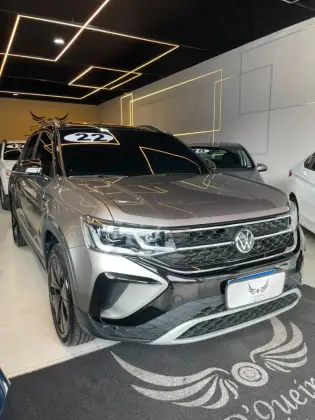 VOLKSWAGEN TAOS 1.4 250 TSI TOTAL FLEX HIGHLINE AUTOMÁTICO