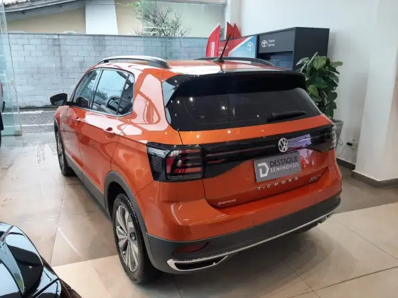 VOLKSWAGEN T-CROSS 1.0 200 TSI TOTAL FLEX COMFORTLINE AUTOMÁTICO VOLKSWAGEN T-CROSS 1.0 200 TSI TOTAL FLEX COMFORTLINE AUTOMÁTICO
