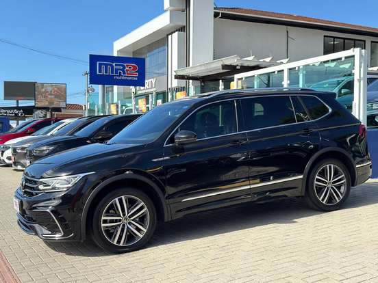 VOLKSWAGEN-TIGUAN-2.0 300 TSI GASOLINA ALLSPACE R-LINE AUTOMÁTICO VOLKSWAGEN-TIGUAN-2023