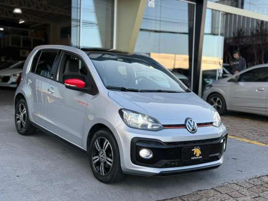 VOLKSWAGEN-UP-2018