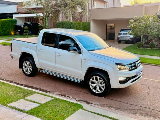 VOLKSWAGEN-AMAROK-2023