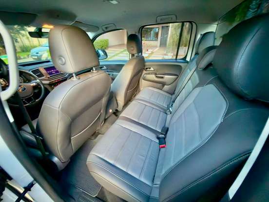 VOLKSWAGEN-AMAROK-2023