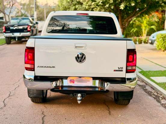 VOLKSWAGEN-AMAROK-2023